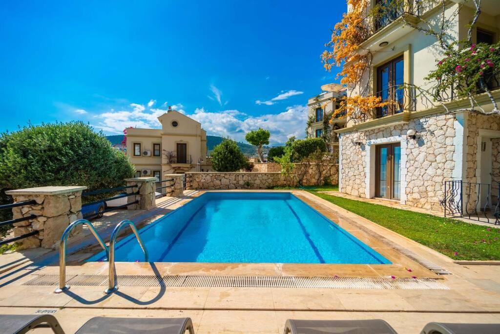 Azure Apartment With Sea View In Kalkan Eksteriør billede