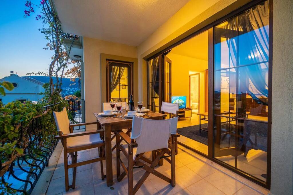 Azure Apartment With Sea View In Kalkan Eksteriør billede
