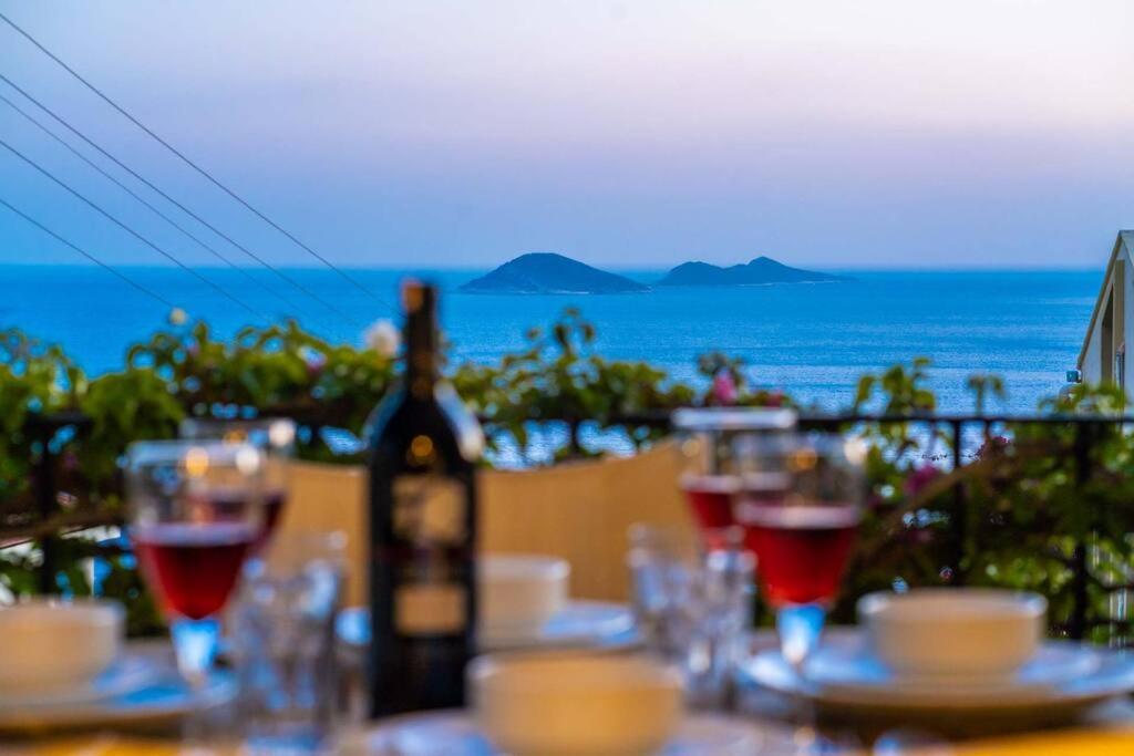 Azure Apartment With Sea View In Kalkan Eksteriør billede