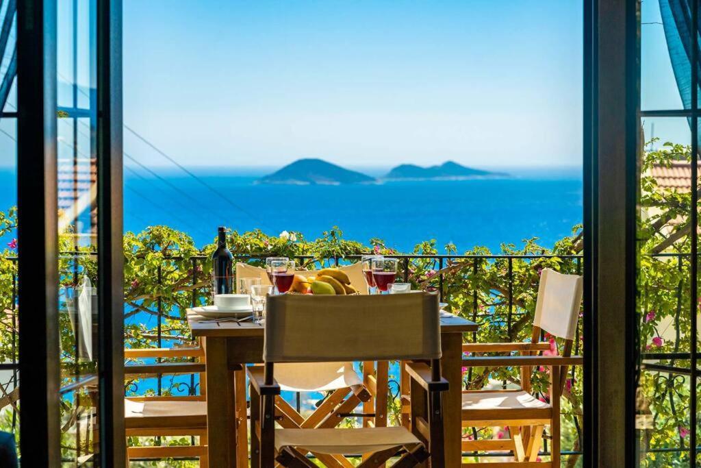 Azure Apartment With Sea View In Kalkan Eksteriør billede