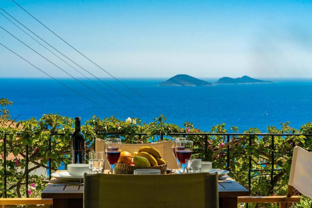 Azure Apartment With Sea View In Kalkan Eksteriør billede