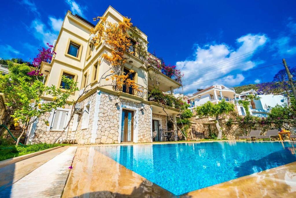Azure Apartment With Sea View In Kalkan Eksteriør billede
