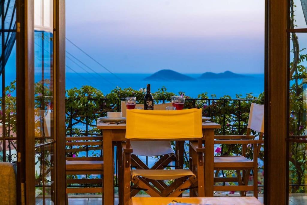 Azure Apartment With Sea View In Kalkan Eksteriør billede